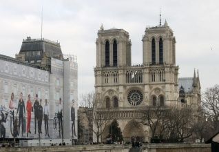 «Собор Парижской Богоматери» Виктора Гюго стал хитом продаж